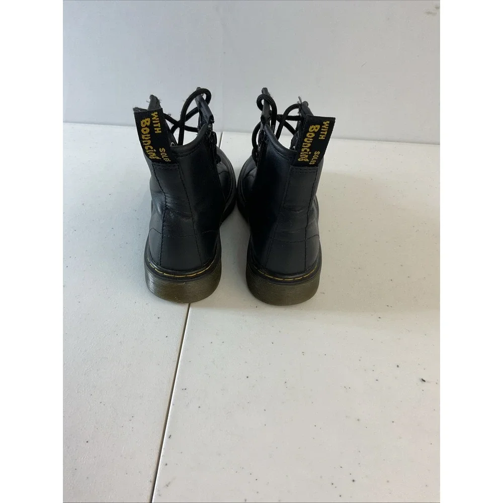Dr. Martens ‎ Junior 1460 Black Leather 8 Eye Lace Up Boots Size 3